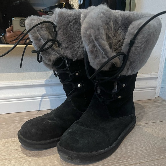 UGG black with gray fur lace up boot - Picture 2 of 3